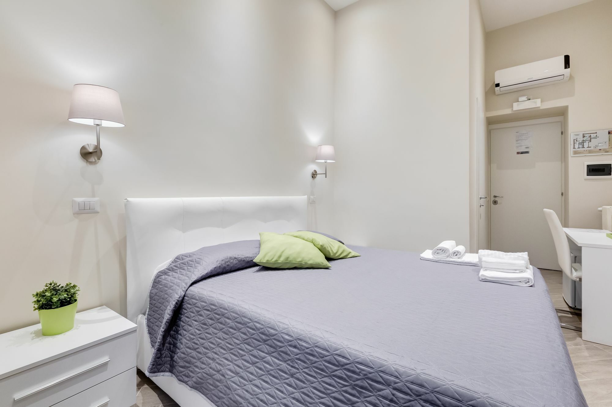 Vaticano 38 Suites Rome Exterior photo